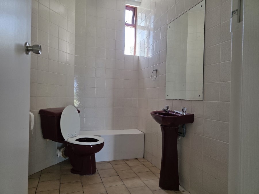 5 Bedroom Property for Sale in Bayview Western Cape